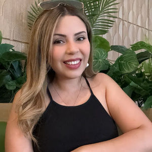 Meet your Posher, Abigail